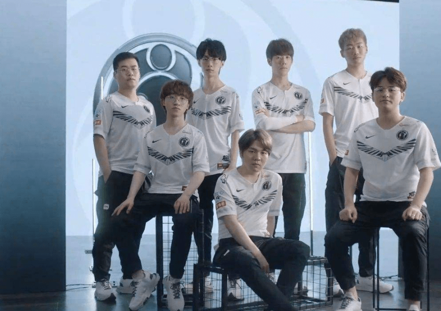 有的是因伤 有的是因伤