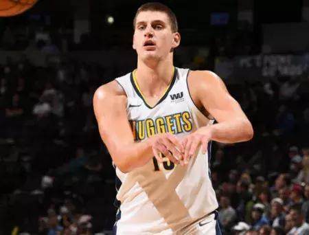 仇携手高迪 仇携手高迪