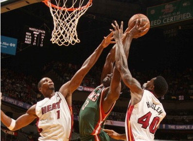 界的广泛讨 界的广泛讨