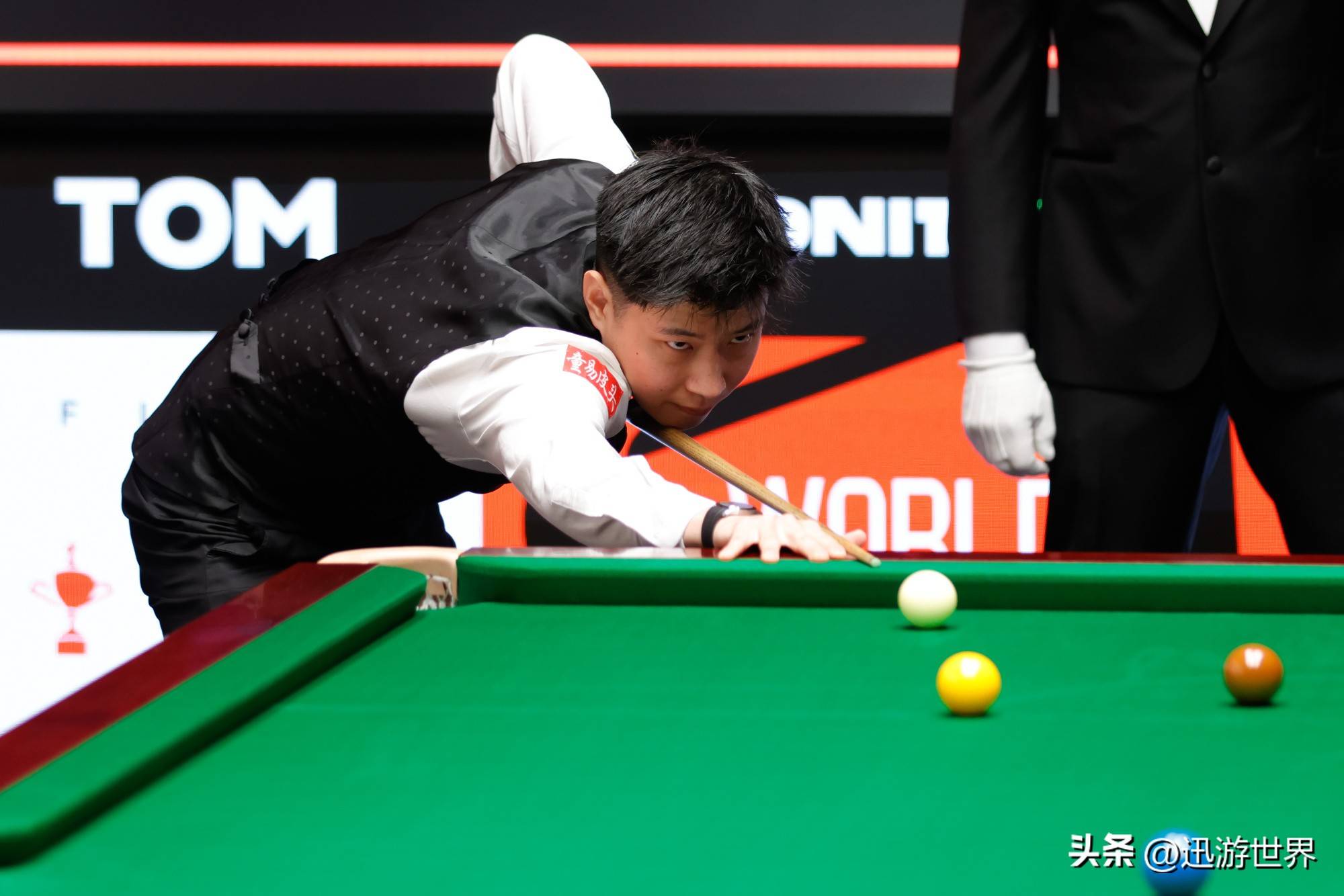 赛后采访时 赛后采访时